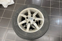 ruskea (beige) Ford Fiesta 2003 kuva 10.