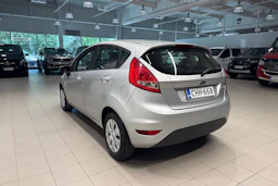 harmaa Ford Fiesta 2009 kuva 16.