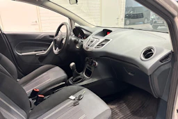 harmaa Ford Fiesta 2009 kuva 17.