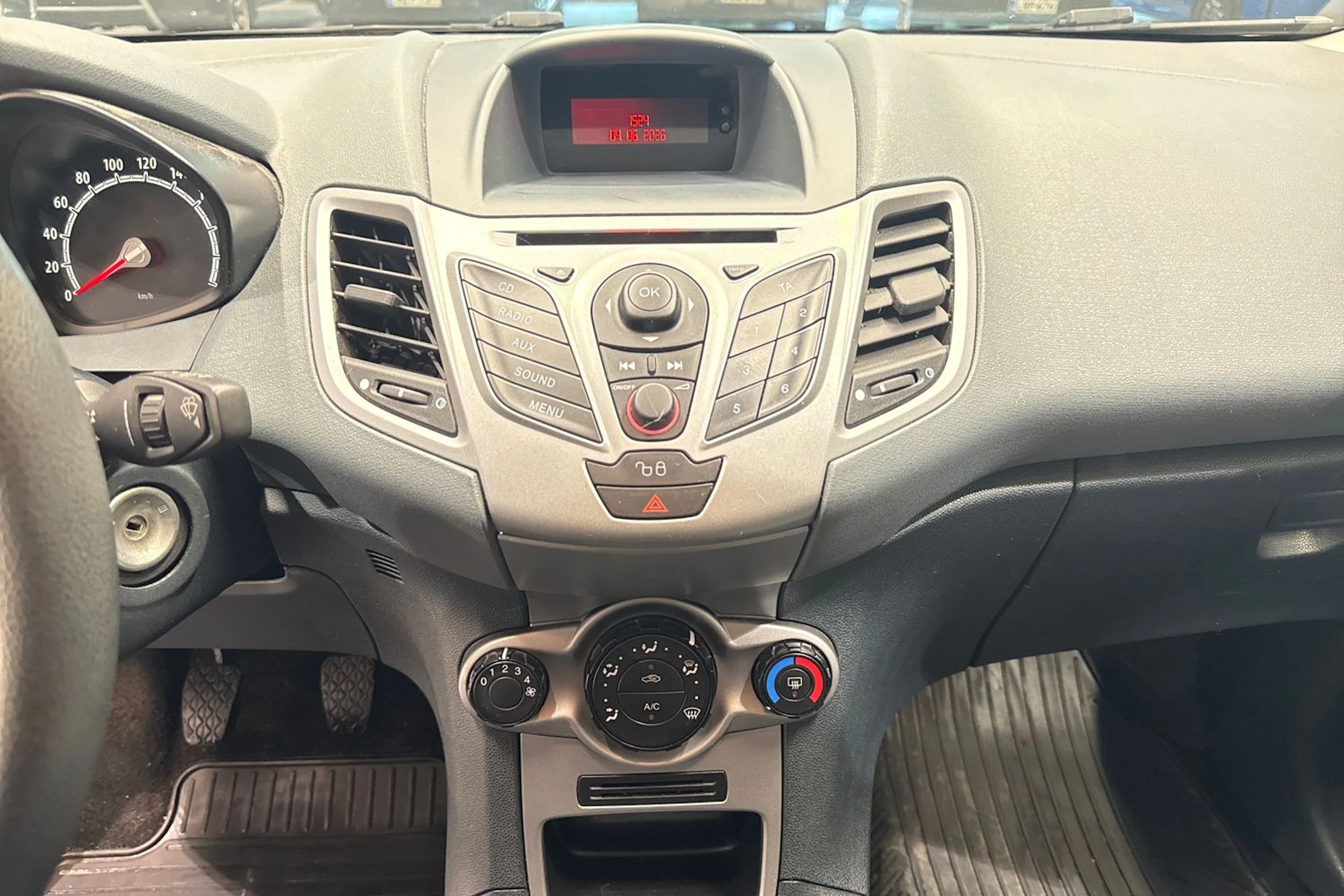 harmaa Ford Fiesta 2009 kuva 20.