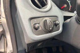 harmaa Ford Fiesta 2009 kuva 23.