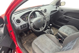punainen Ford Fiesta 2009 kuva 7.