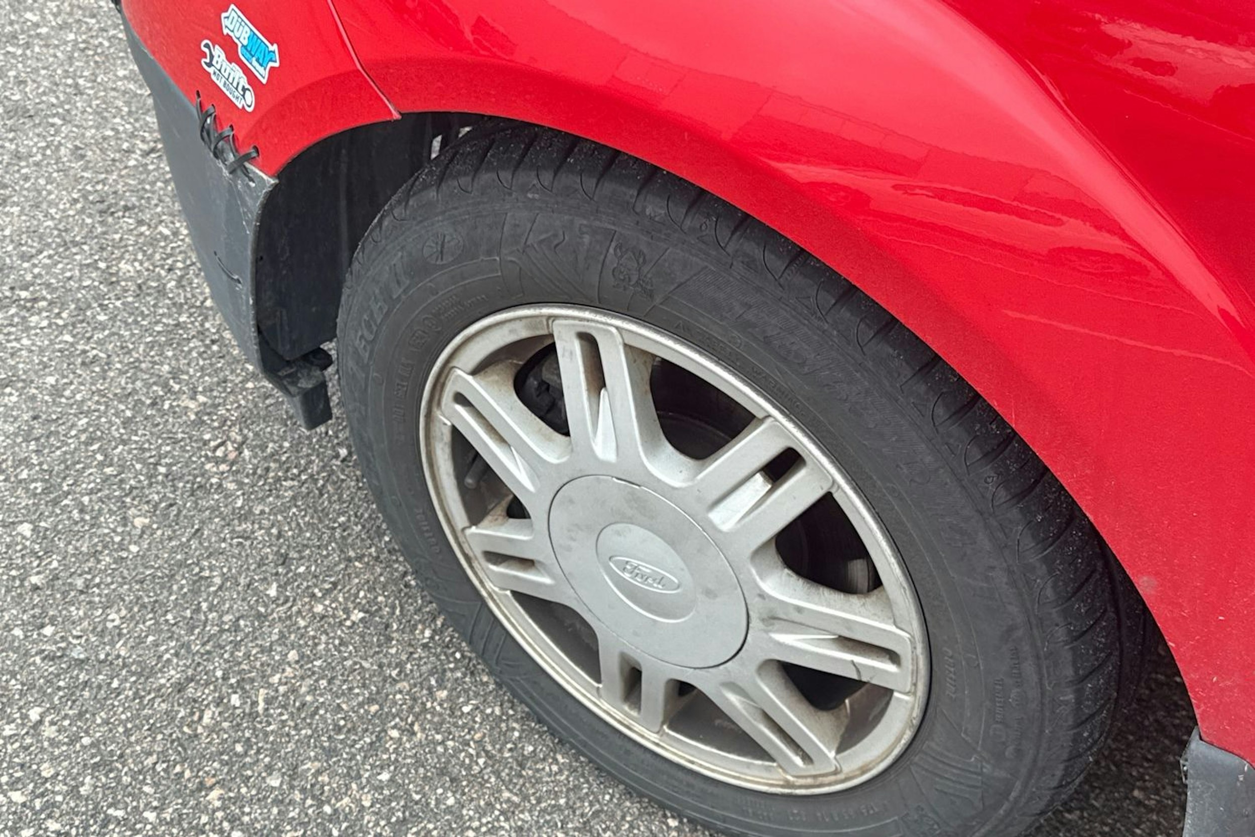 punainen Ford Fiesta 2009 kuva 13.