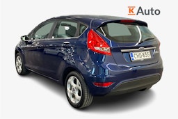 sininen Ford Fiesta 2010 kuva 2.