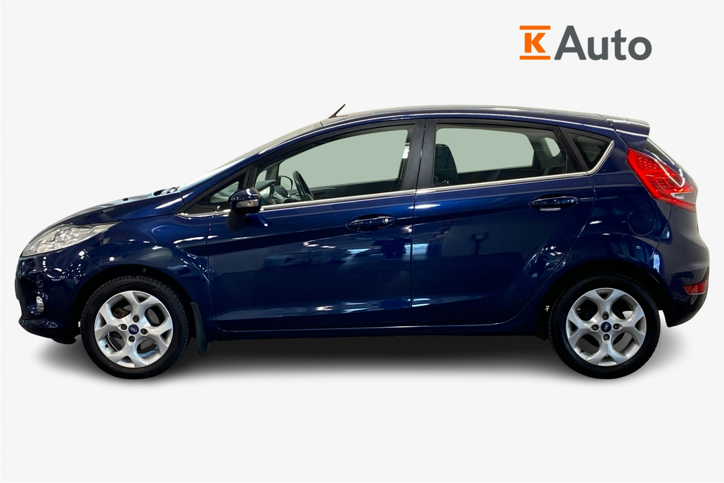sininen Ford Fiesta 2010 kuva 5.
