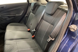 sininen Ford Fiesta 2010 kuva 8.