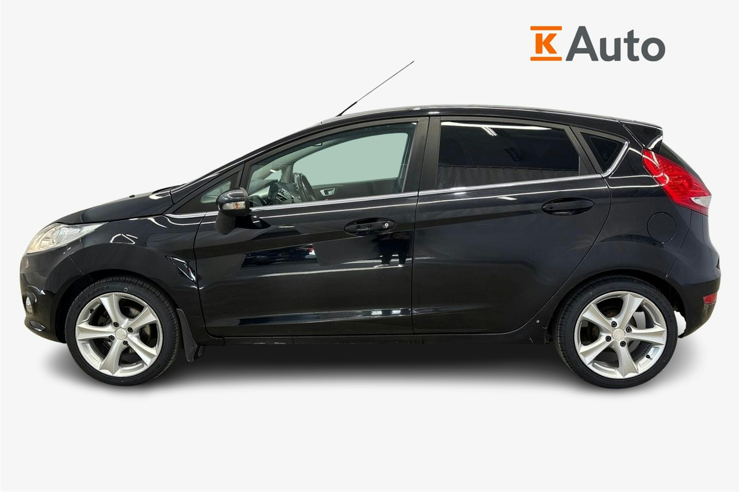 musta Ford Fiesta 2011 kuva 6.