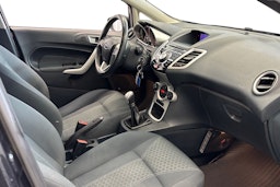 musta Ford Fiesta 2011 kuva 10.