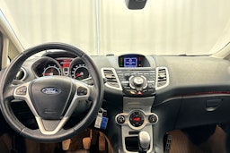 musta Ford Fiesta 2011 kuva 15.