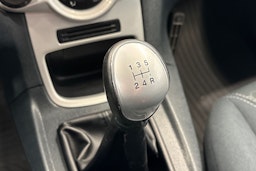 musta Ford Fiesta 2011 kuva 26.