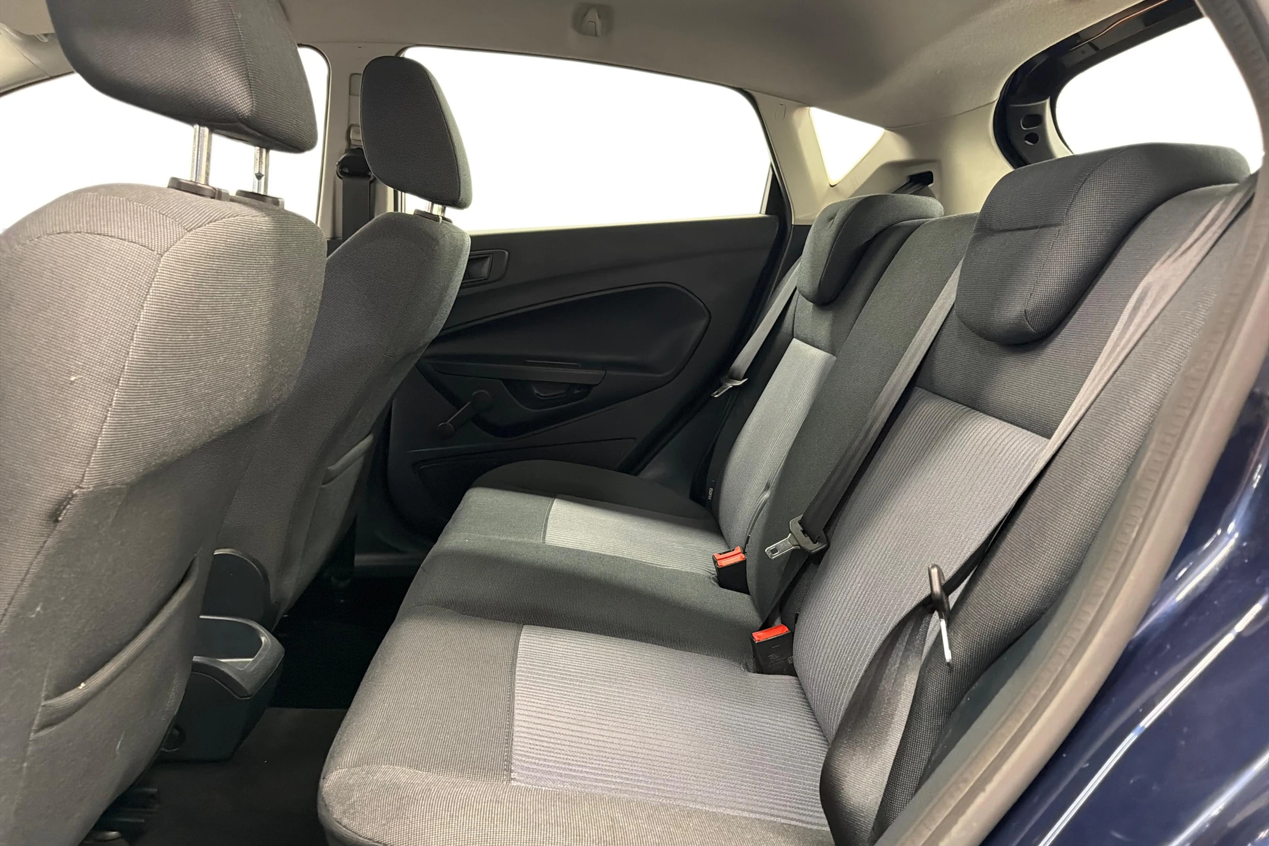 Sininen Ford FIESTA 2011 kuva 8.