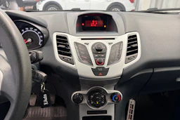 Sininen Ford FIESTA 2011 kuva 12.