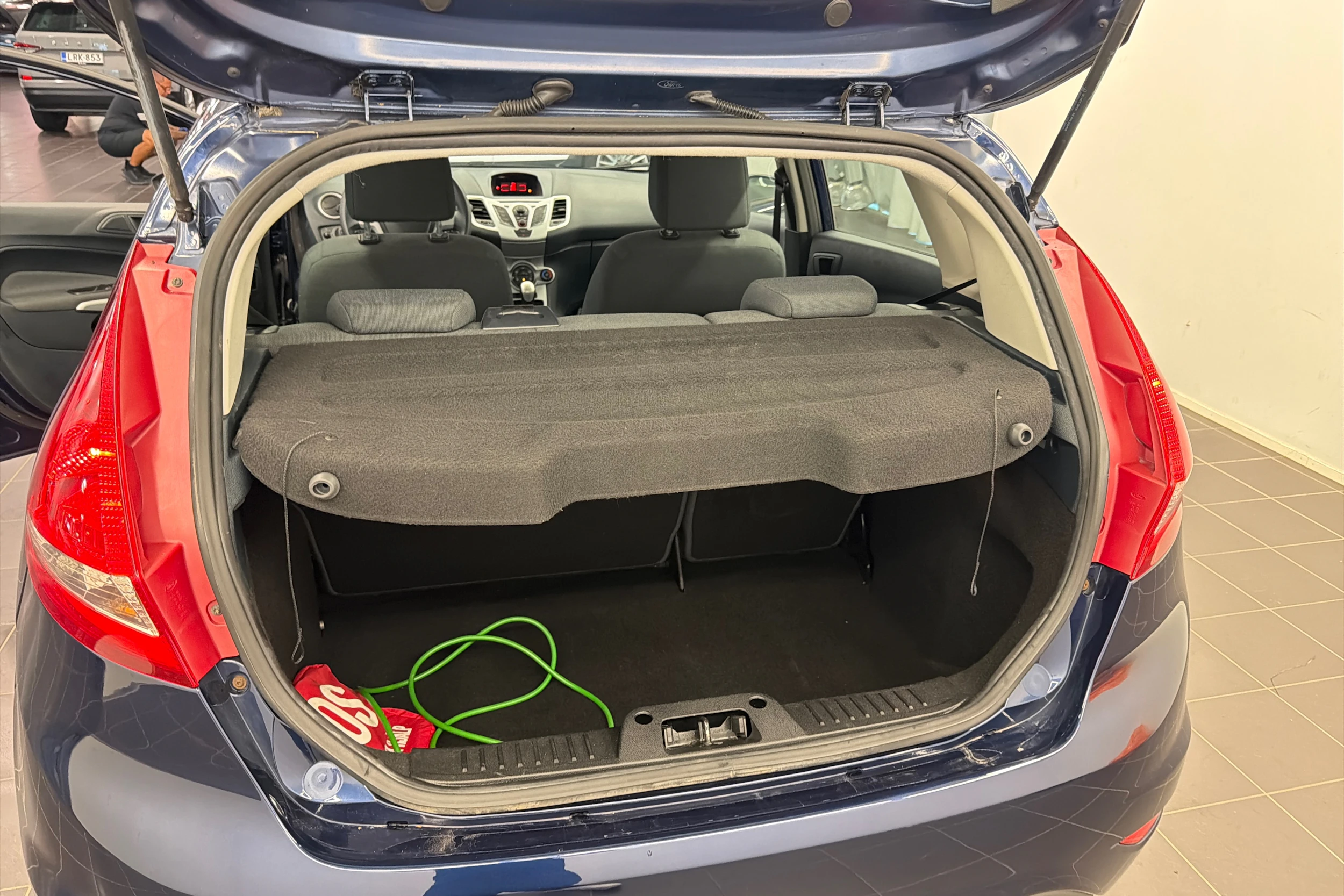 Sininen Ford FIESTA 2011 kuva 16.
