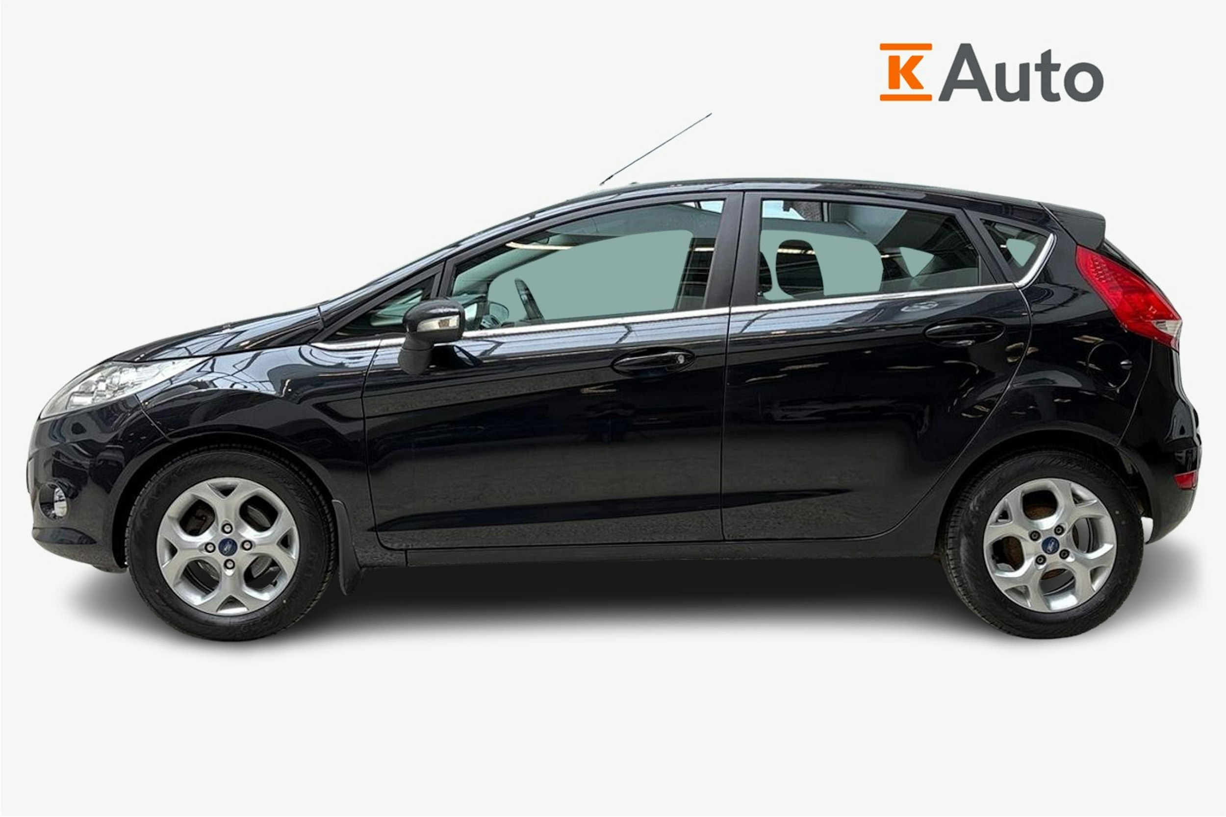 musta Ford Fiesta 2011 kuva 6.