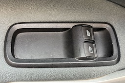 musta Ford Fiesta 2011 kuva 16.