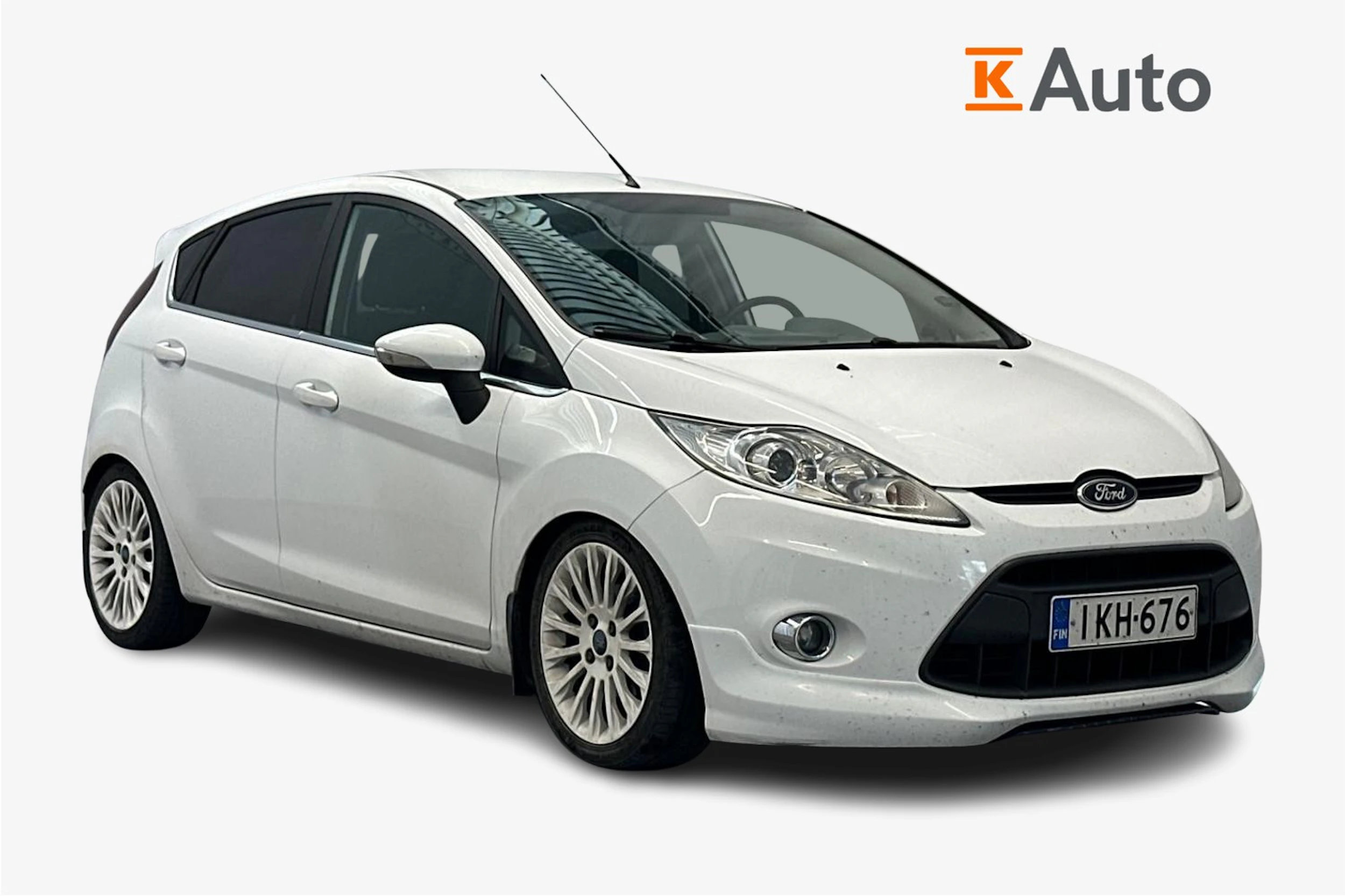 valkoinen Ford Fiesta 2011 kuva 1.