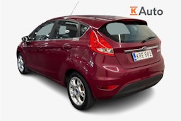 Punainen Ford FIESTA 2011 kuva 2.
