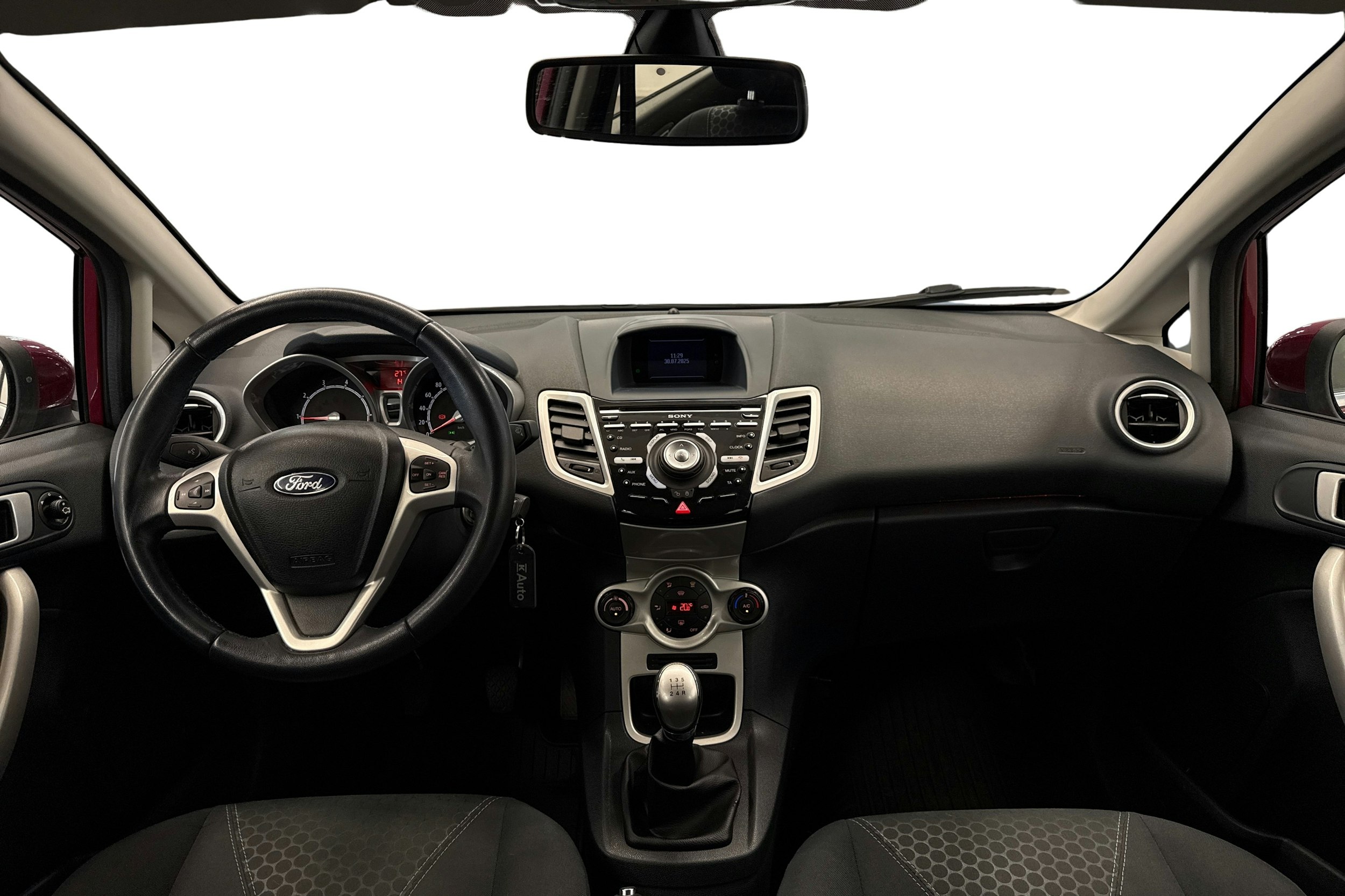 Punainen Ford FIESTA 2011 kuva 9.