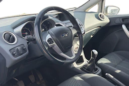 harmaa Ford Fiesta 2011 kuva 3.