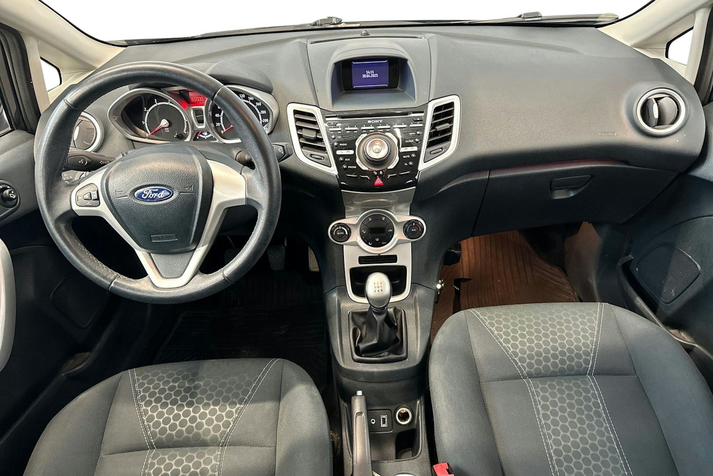 musta Ford Fiesta 2012 kuva 9.