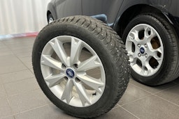 musta Ford Fiesta 2012 kuva 13.