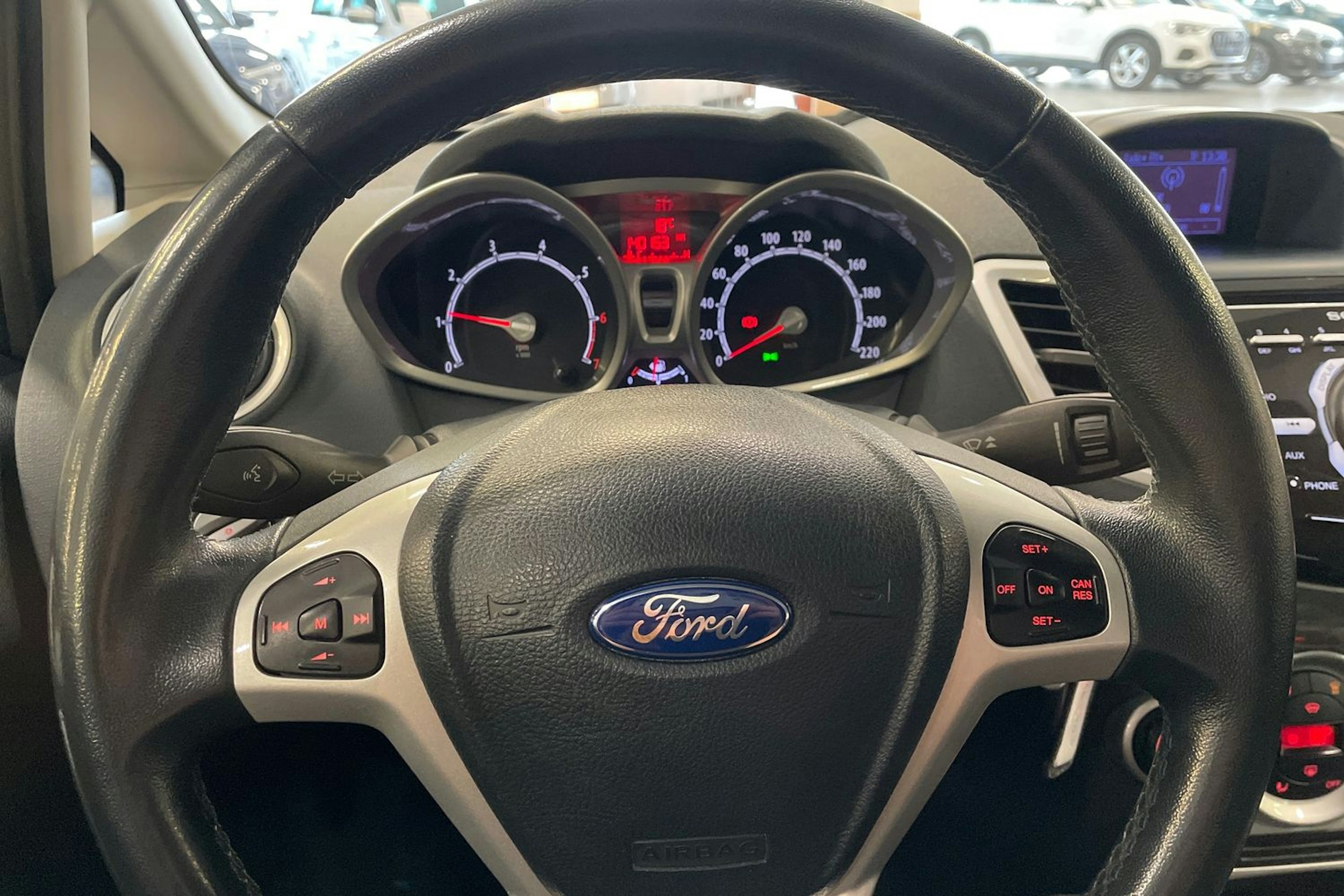 sininen Ford Fiesta 2012 kuva 15.