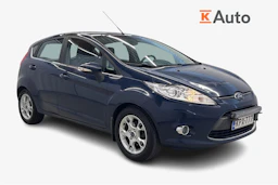 sininen Ford Fiesta 2012 kuva 1.