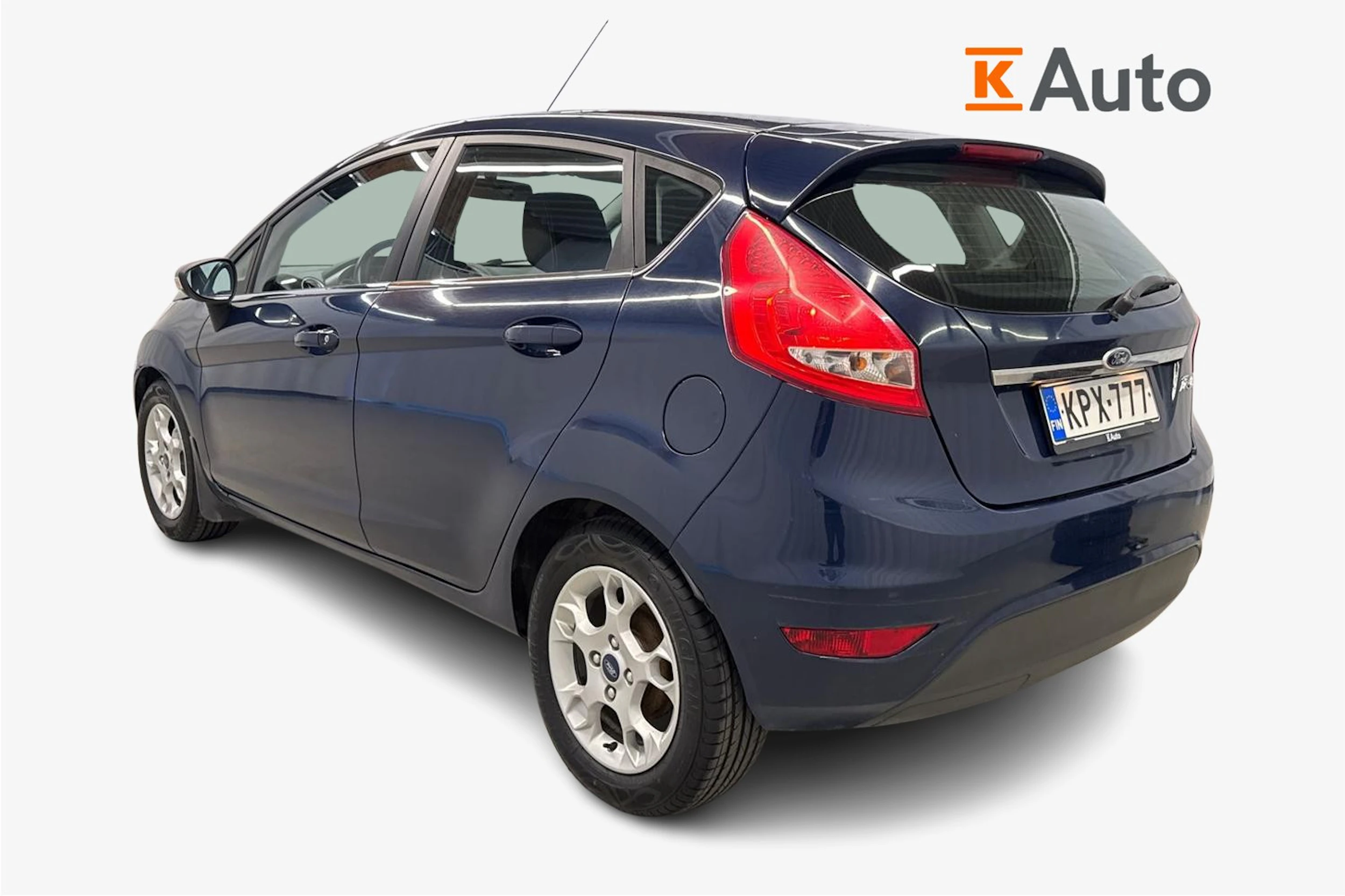 sininen Ford Fiesta 2012 kuva 2.