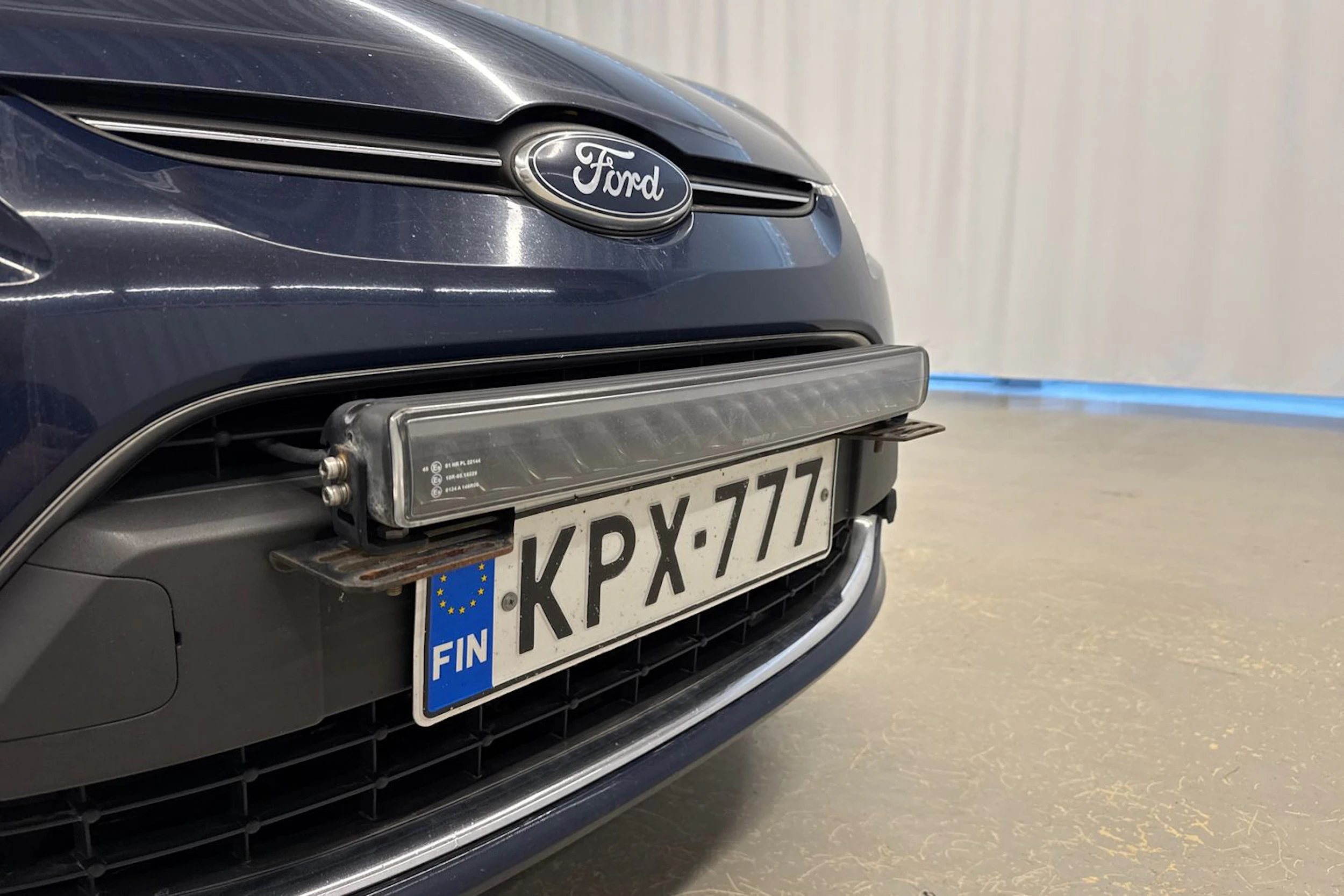 sininen Ford Fiesta 2012 kuva 12.