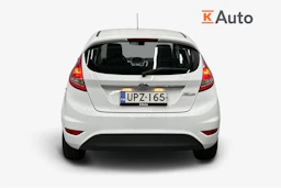 valkoinen Ford Fiesta 2012 kuva 3.