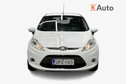 valkoinen Ford Fiesta 2012 kuva 4.