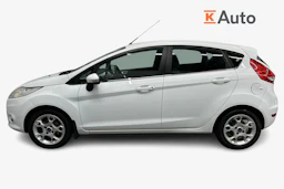 valkoinen Ford Fiesta 2012 kuva 5.