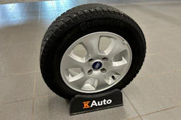 valkoinen Ford Fiesta 2012 kuva 11.