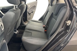 musta Ford Fiesta 2012 kuva 10.