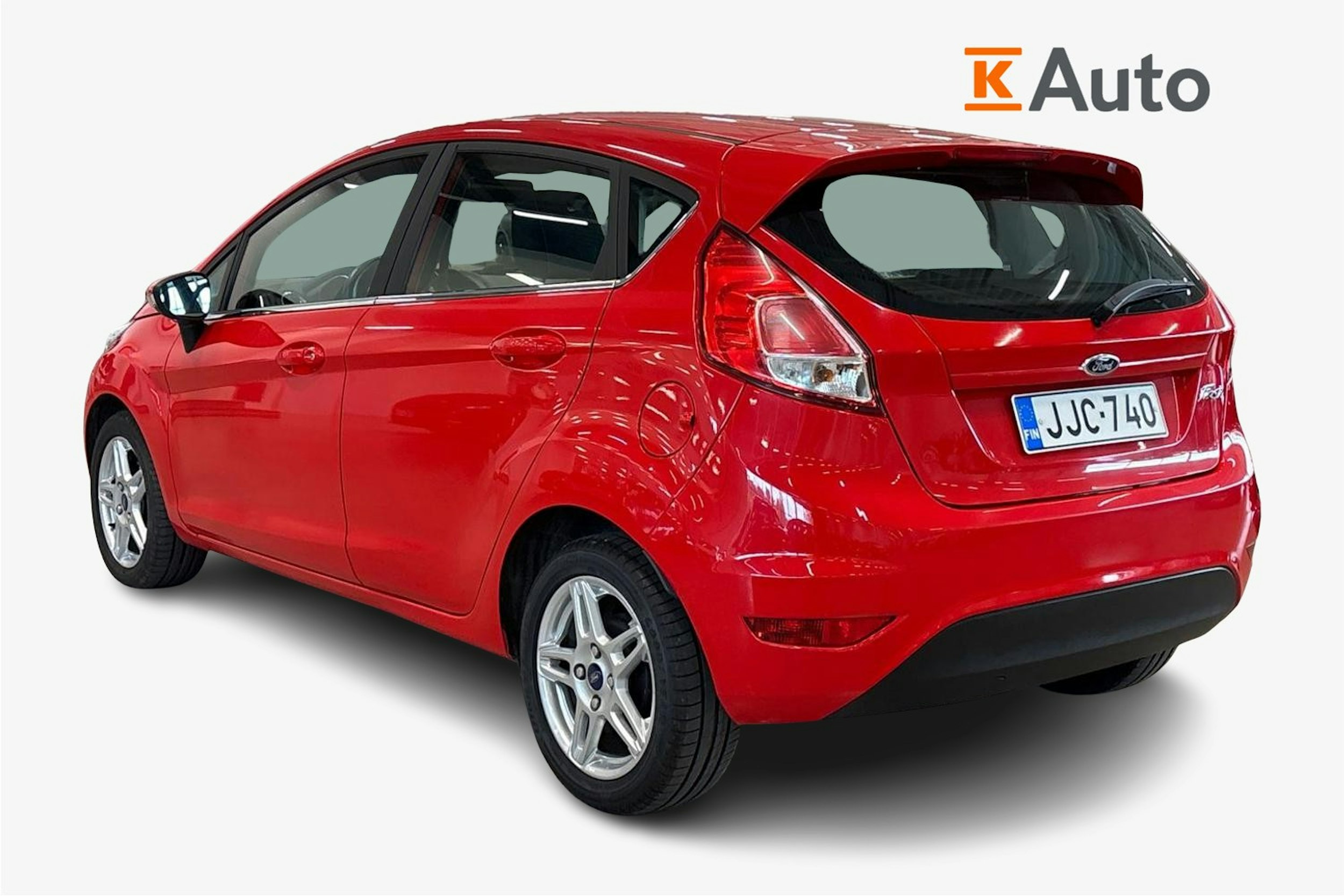 punainen Ford Fiesta 2013 kuva 2.