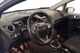 harmaa Ford Fiesta 2013 kuva 3.