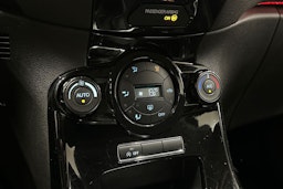 harmaa Ford Fiesta 2013 kuva 17.