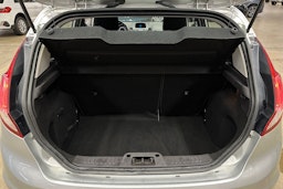 harmaa Ford Fiesta 2013 kuva 22.