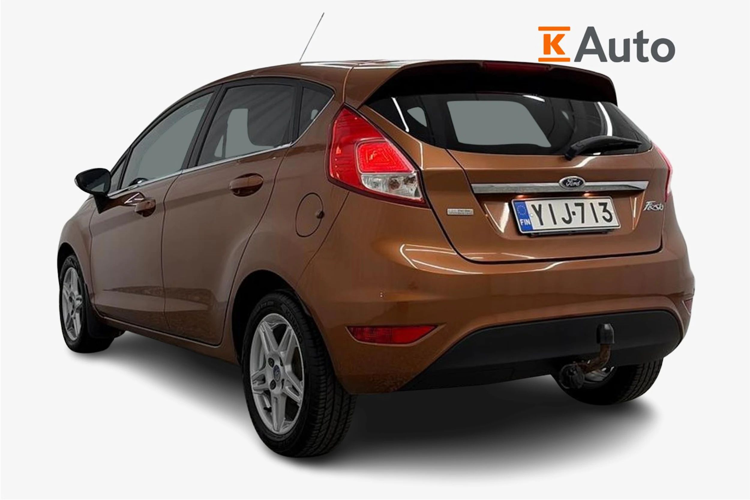 ruskea (beige) Ford Fiesta 2013 kuva 2.