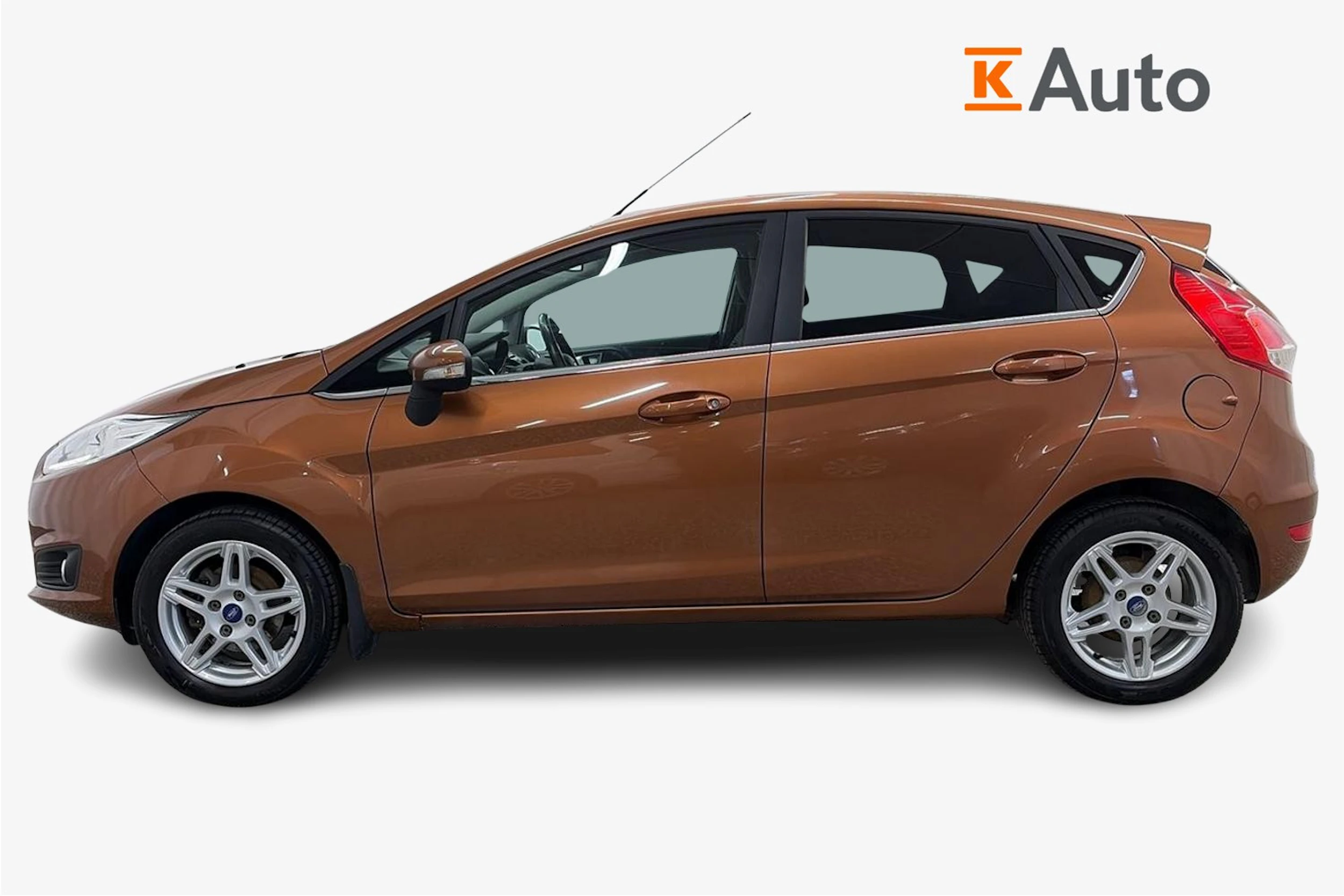 ruskea (beige) Ford Fiesta 2013 kuva 5.