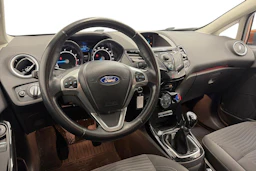 ruskea (beige) Ford Fiesta 2013 kuva 6.