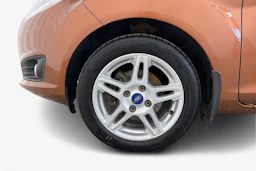 ruskea (beige) Ford Fiesta 2013 kuva 9.