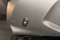 ruskea (beige) Ford Fiesta 2013 kuva 13.