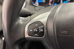 ruskea (beige) Ford Fiesta 2013 kuva 15.