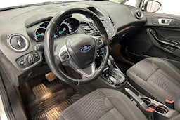 harmaa Ford Fiesta 2014 kuva 7.