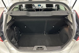 harmaa Ford Fiesta 2014 kuva 16.