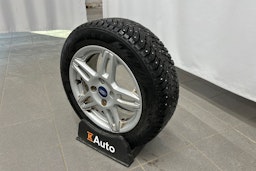 harmaa Ford Fiesta 2014 kuva 18.