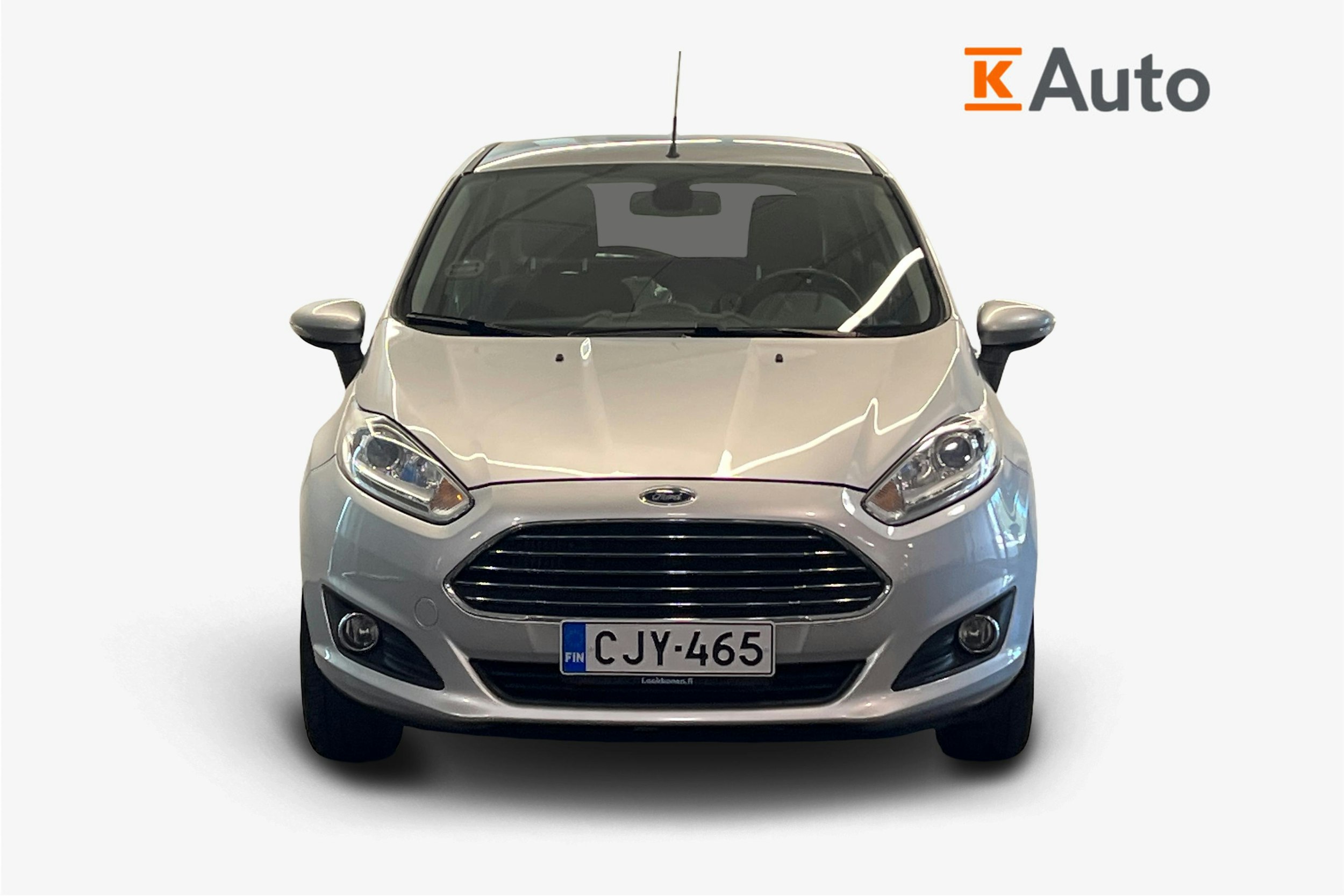harmaa Ford Fiesta 2015 kuva 5.