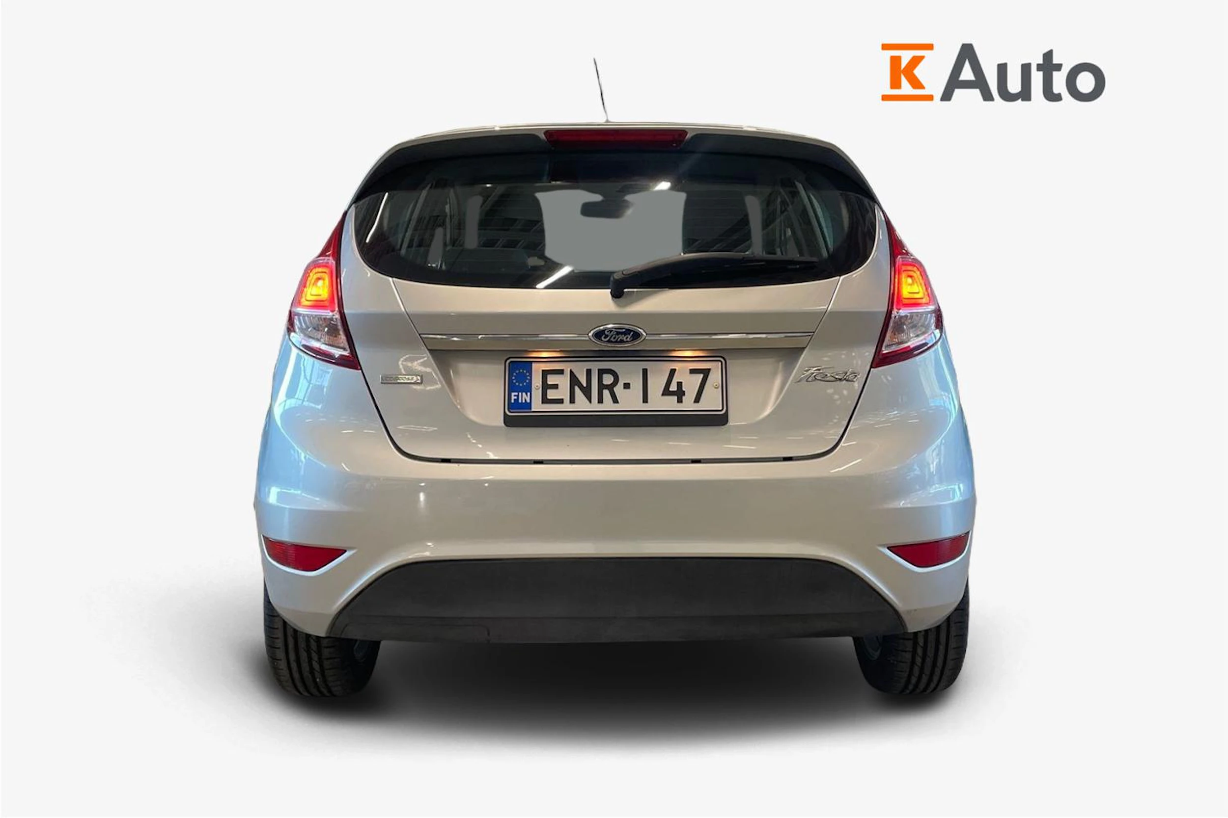 harmaa Ford Fiesta 2015 kuva 4.