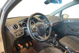 harmaa Ford Fiesta 2015 kuva 8.